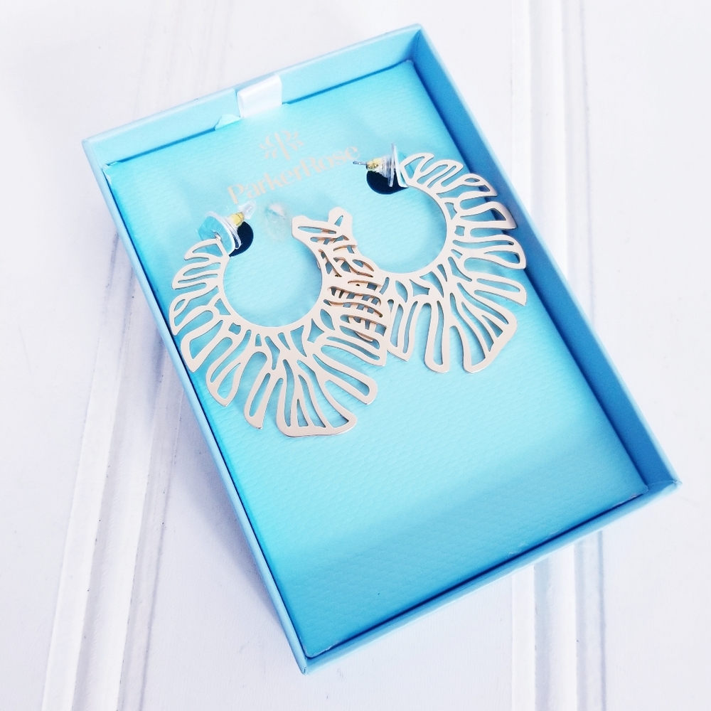 Parker Rose Leaf Earrings Womens Gold Tone Pierced Tropical Resortwear
